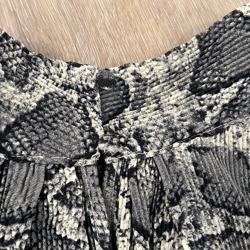 Sen Python Print Halter Top | Snakeskin Print | Size S | Miami Designer - Picture 5 of 9